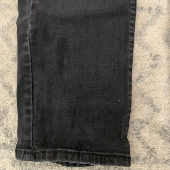 Levi’s Classic Straight Jeans - Picture 2 of 5